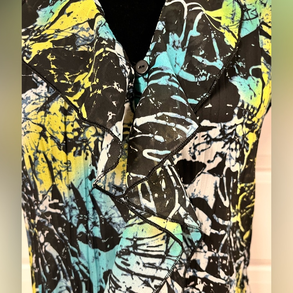 Style & CO. Crinkle Ruffle Button Down Top - Picture 4 of 7